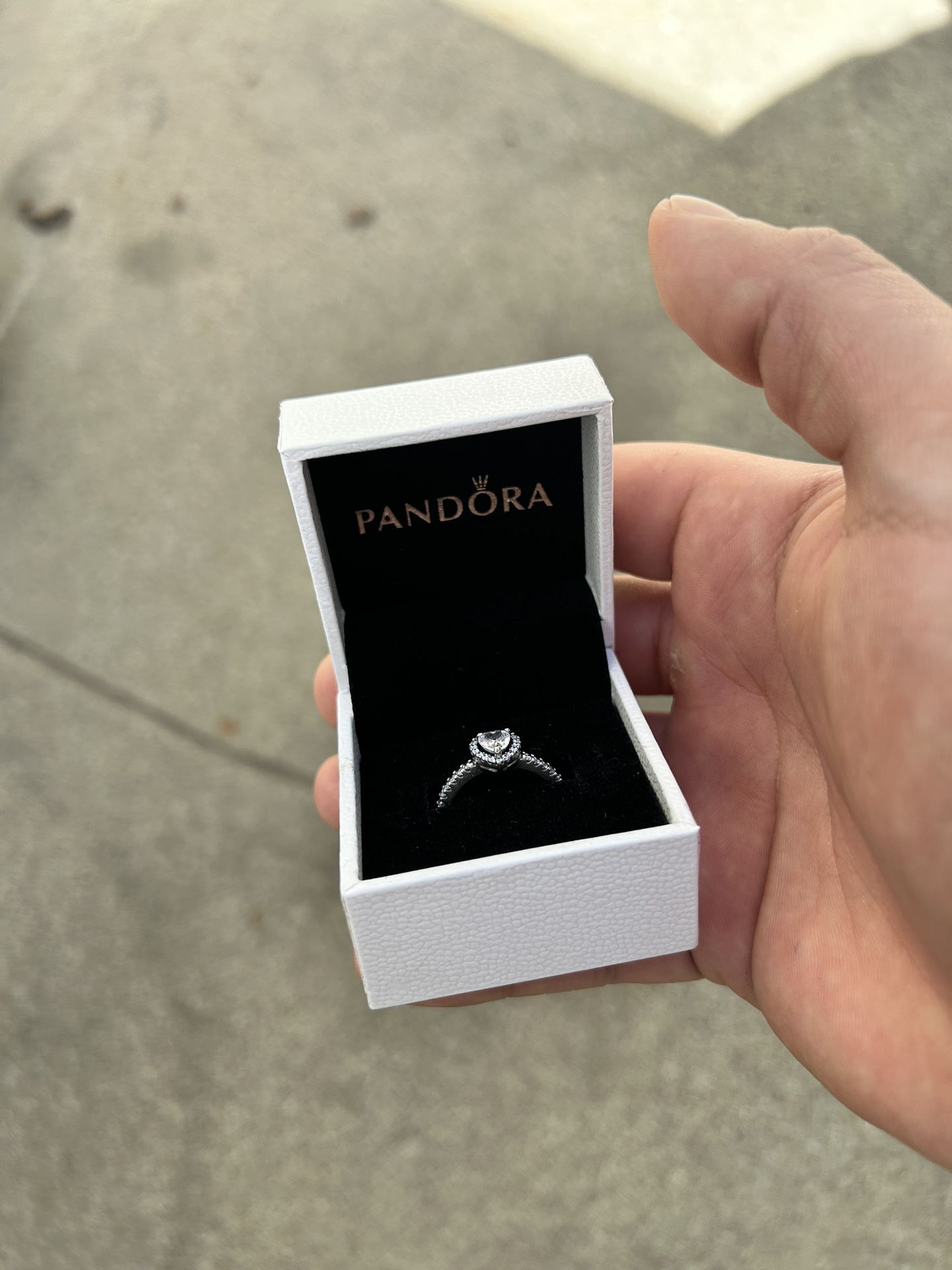 Pandora Elevated Sparkling Heart Ring 