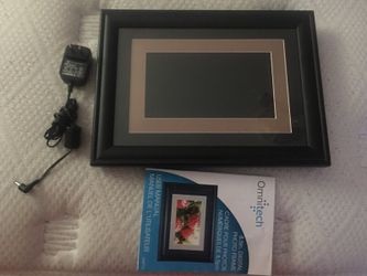 Digital photo frame