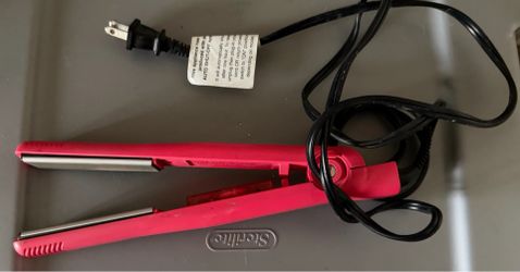 Revlon Flat Iron