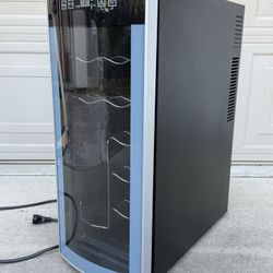 Avanti Wine Cooler Chiller Fridge Refrigerator Chill Box