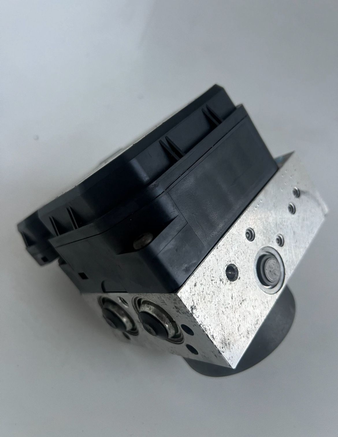 Módulo ABS ORIGINAL TOYOTA COROLLA 2010