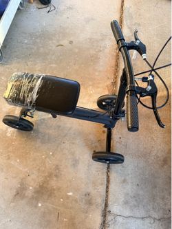 Knee scooter