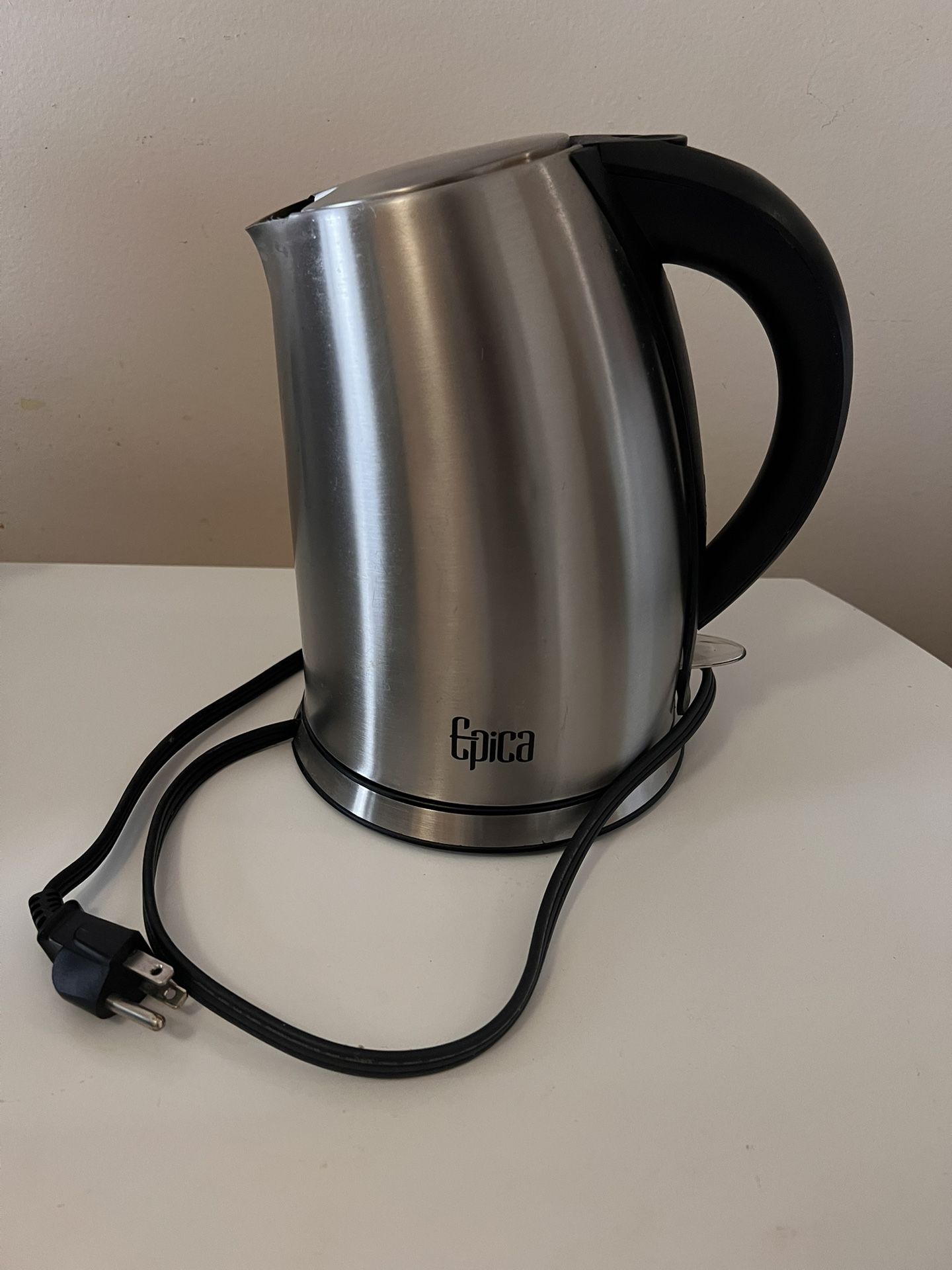Epica 1.75 Quart Cordless Electric Stainless Steel Kettle
