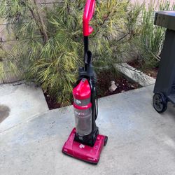 Dirt Devil Easy Lite Vacuum