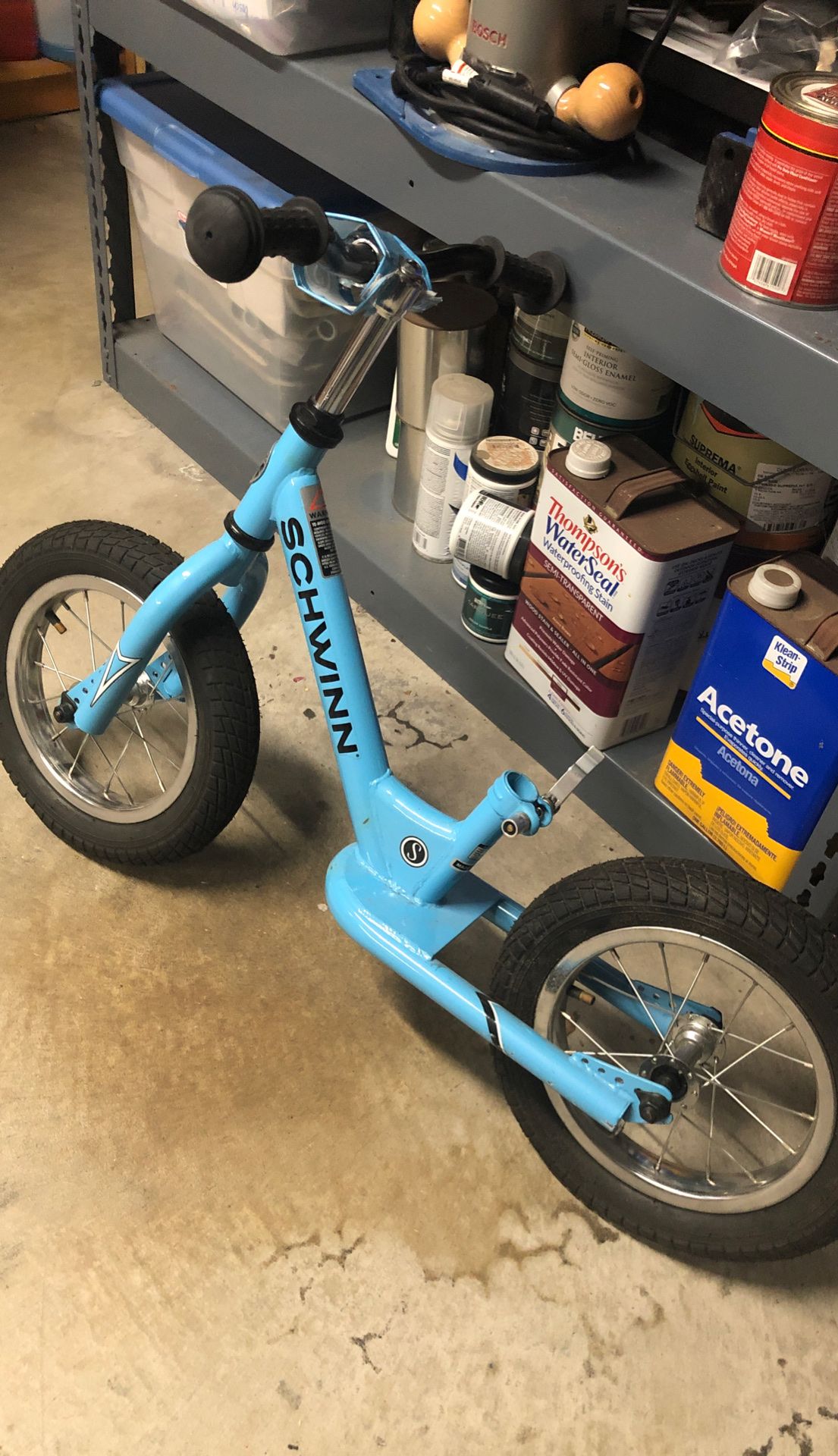 Schwinn balance bike. FREE (needs seat)