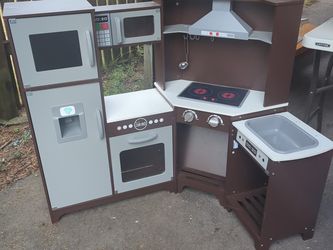 Kids Play Kitchen