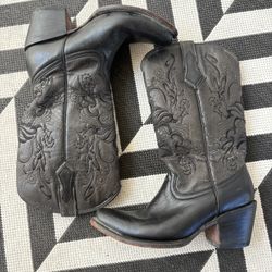 Black Leather Woman’s Boots 7 