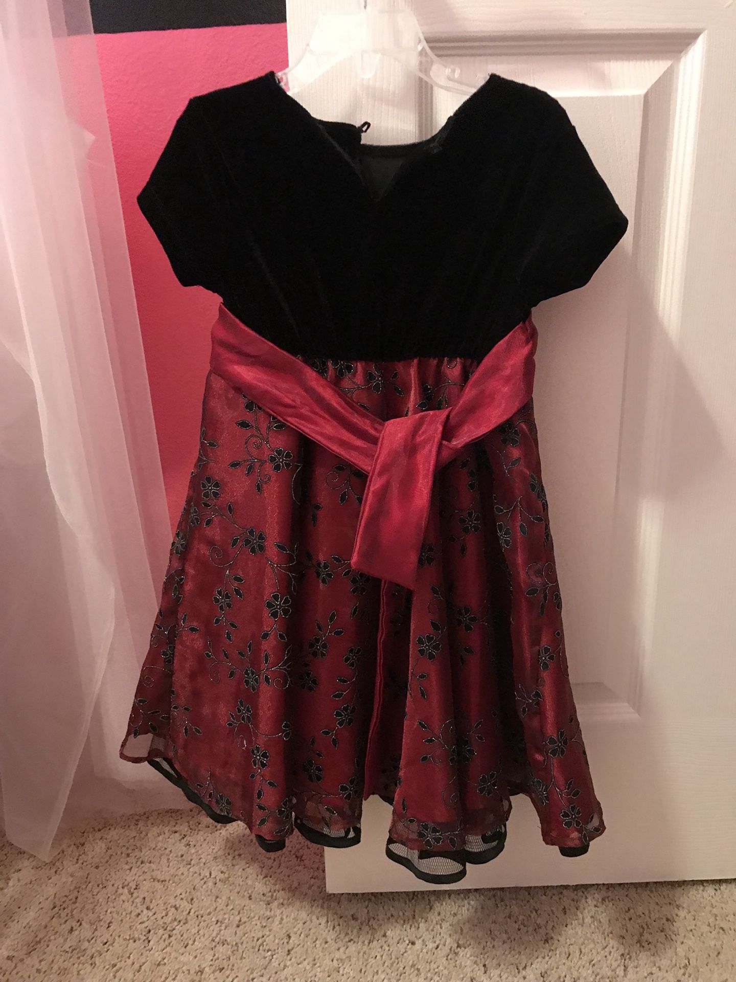 Girls dresses