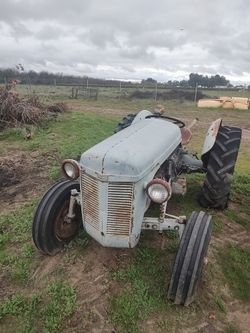 Old Tractor 