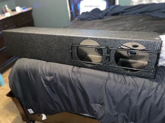 Speaker box for 8s