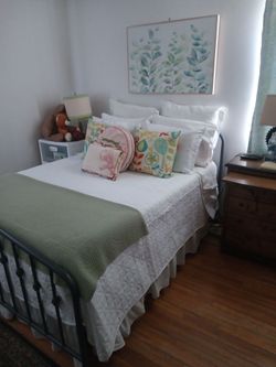 Full bed with mattress and box spring