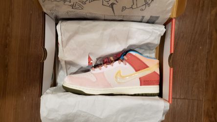 Nike Dunk Mid X Social Status "Free Lunch Strawberry Milk" Sz 9.5