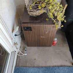 Mini Fridge 