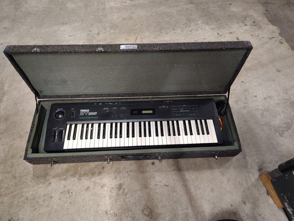 Yamaha Sy22