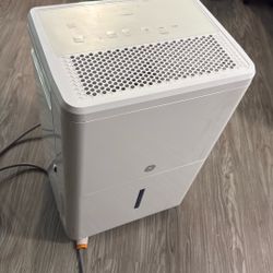 GE Dehumidifier - Excellent Condition 