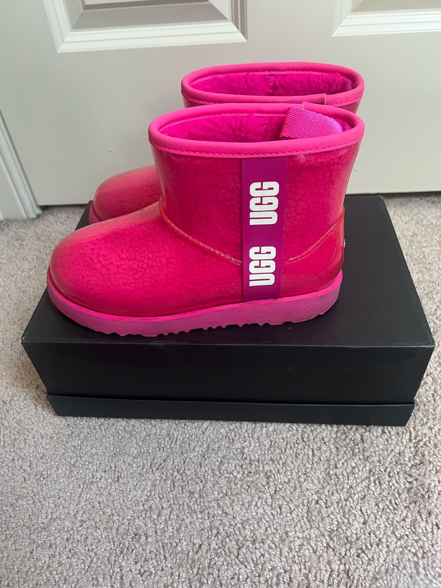 Little Girls Ugg rain boots- size 3