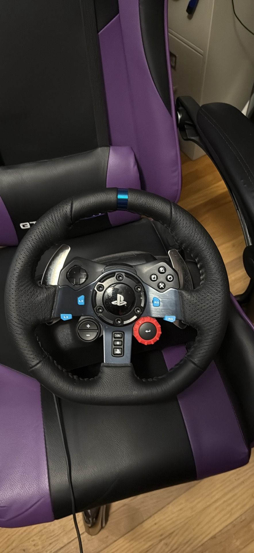 G29 Logitech Playstation Racing Wheel and Pedals