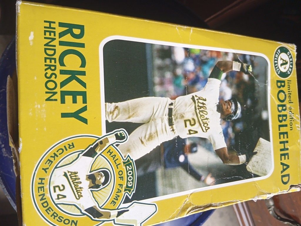 2011 Rickey Henderson Bobblehead