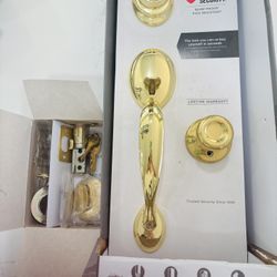 Dakota Polished Brass Single Cylinder Door Handleset with Tylo Door Knob Featuring SmartKey Security 