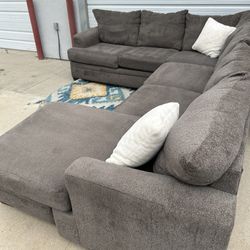 Sectional Couch (Free Delivery) 
