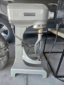 EXTRA FREE BONUS and EXCELLENT HOBART 20Qt  MIXER