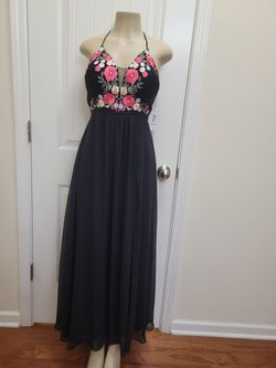 BEAUTIFUL LONG DRESS