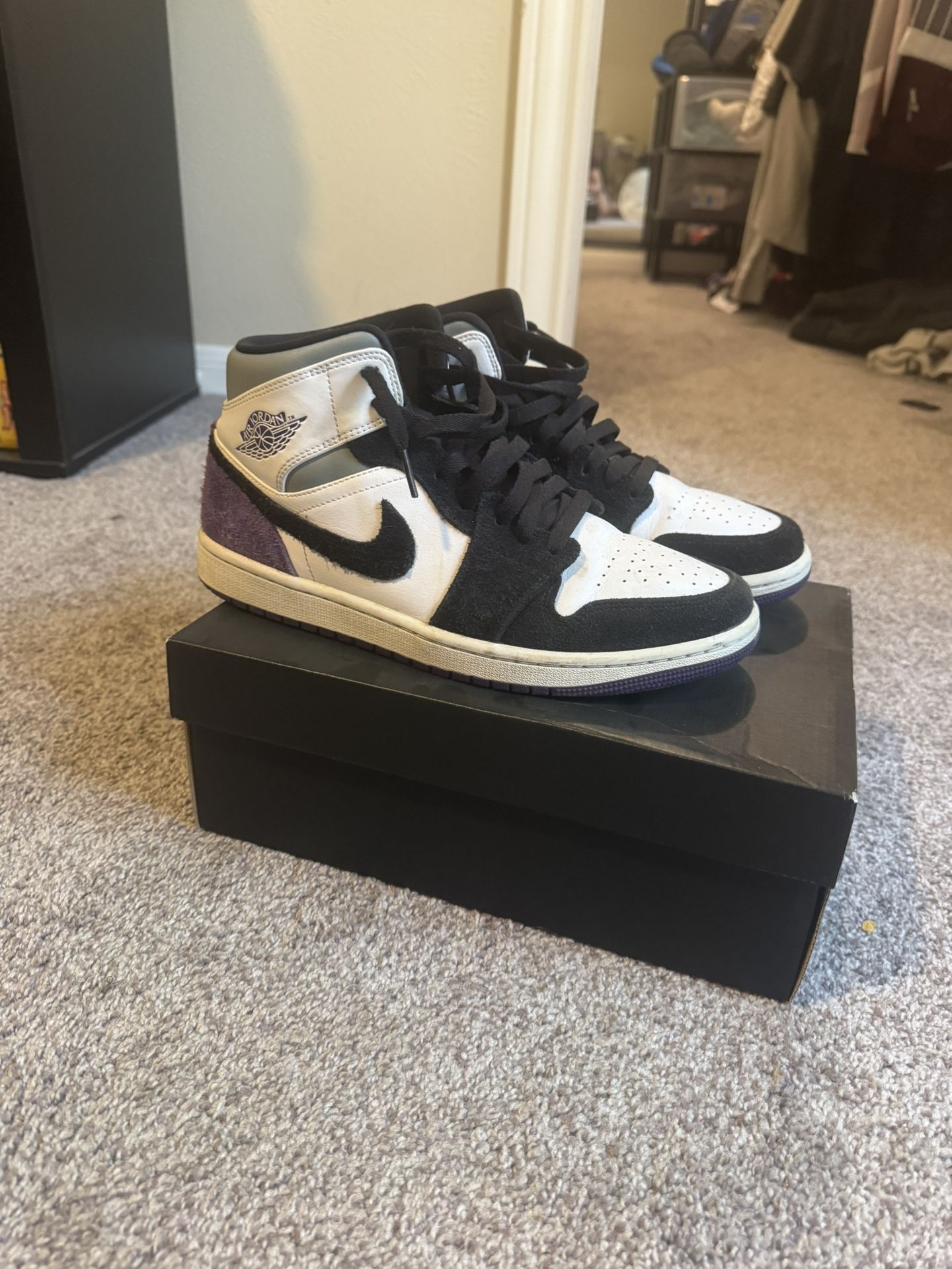 NIKE AIR JORDAN MID SE VARSITY PURPLE Size Mens