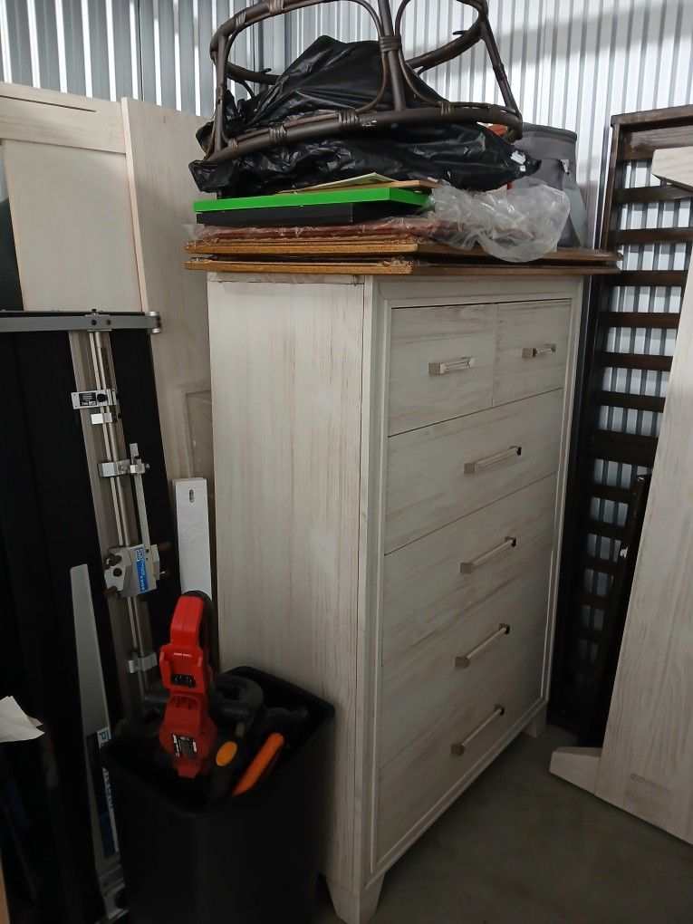 5 Piece Very Heavy Bedroom Set