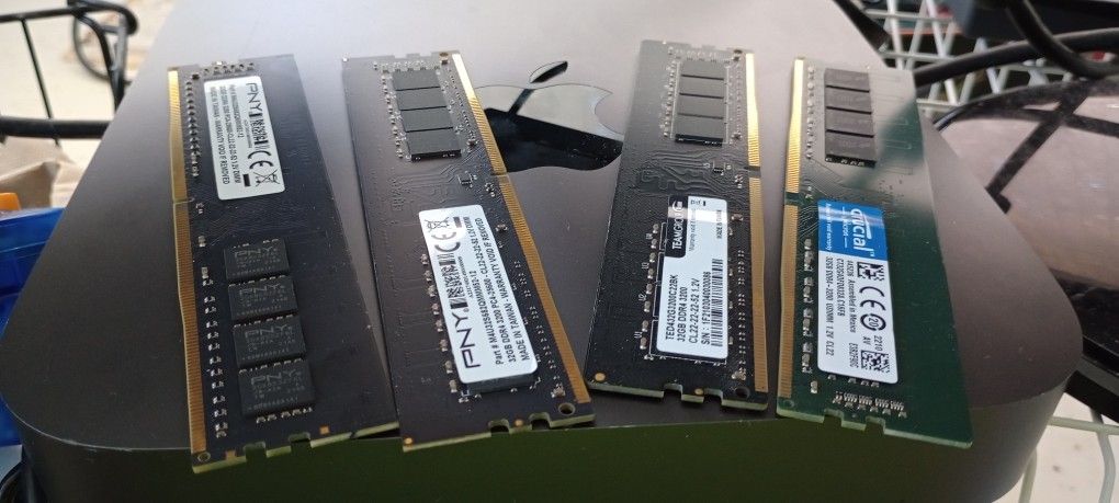 128GB DDR4 3200 RAM kit