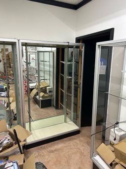 Glass display cases for sale
