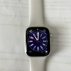 Apple Watch Series 8 (GPS + Cellular) 41mm