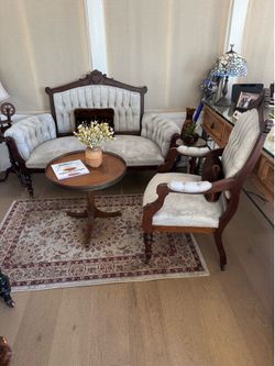 Beautiful Vintage, living room set