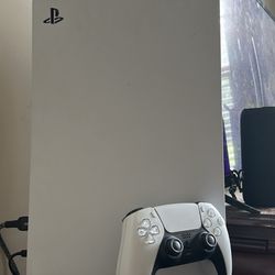 PS5 console with 2 DualSense controllers included. Optional add-on: 4 PS4 controllers with extension for extra gameplay. Great condition and ready for