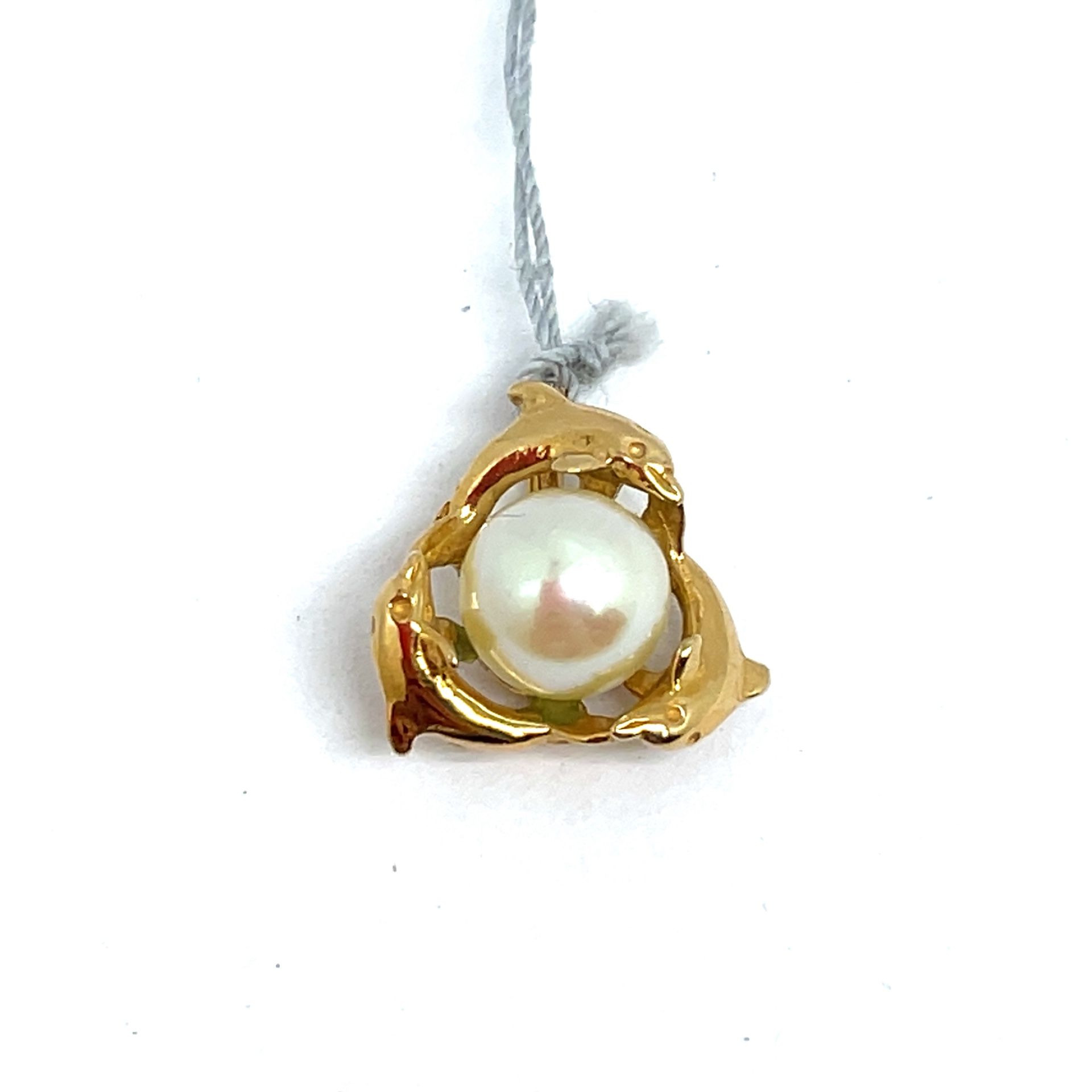 14Kt Yellow Gold Dolphins With Pearl Pendant 1.30g I-1531