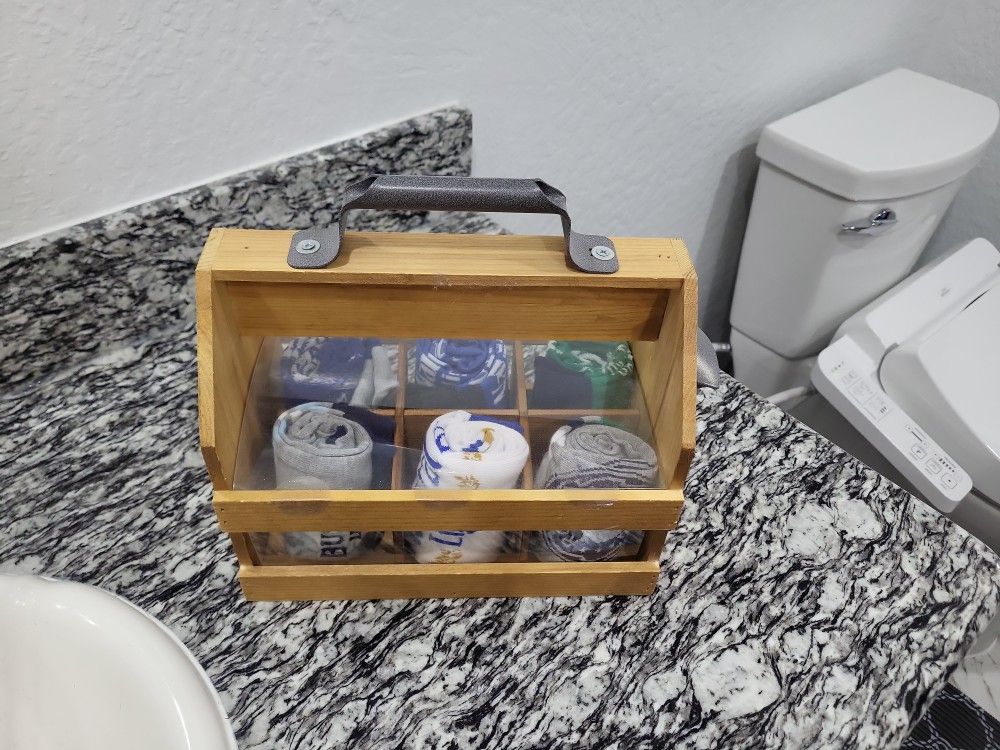 Man's Lit. Bud's Beer Socks .