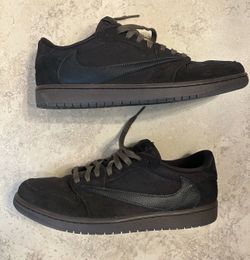 AIR JORDAN RETRO 1 low x Travis Scott “velvet brown” size 11