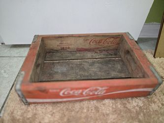 Vintage Coca-Cola Red Wood Bottle Crate Wooden Box Coke Temple Chattanooga 1979