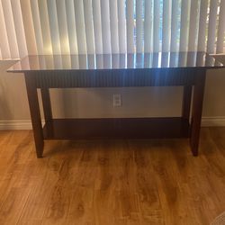 Accent table