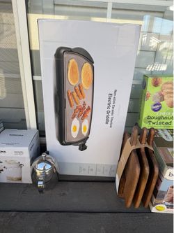 Electric skillet