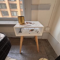 Set of two modern nightstands/end tables