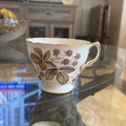 Vintage Royal Vale Teacups $6 For The Pair