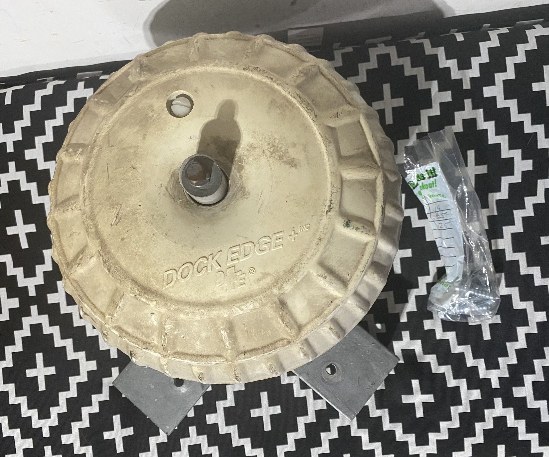 Dockmate Corner-Mount 12” Dia Dock Wheel