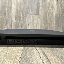 PS4 Slim 