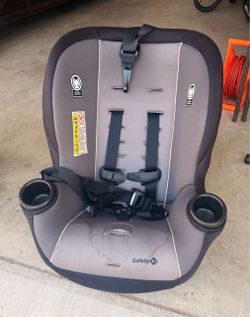 Safety 1st Convertible Car Seat [FREE]