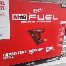 16ga Nailer Milwaukee M18 Fuel cordless nail gun battery and bag