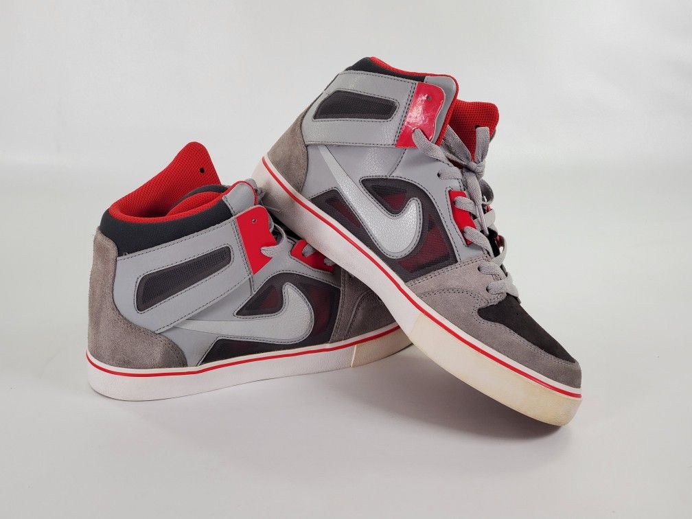 Nike shoes Nike Ruckus 2 High LRMen's Size 9 Grey/Crimson/Black 2013 598373-006 Vintage