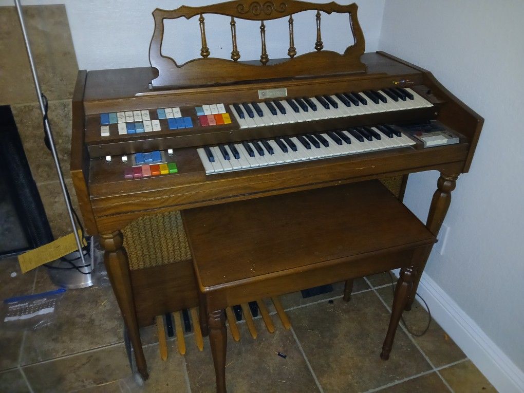 Organ Wurlitzer