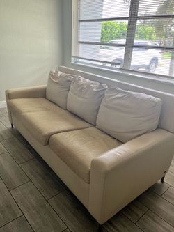 Leather couch(American Leather Brand)