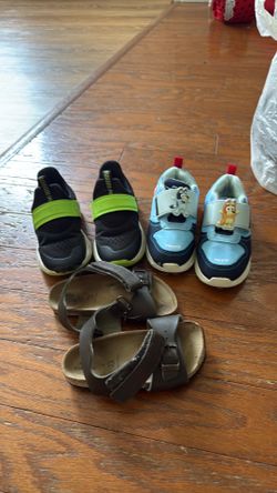 Boy shoes size10