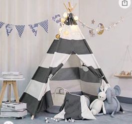 Teepee Tent for Kids with Carry Bag, Washable Playhouse for Indoor Use, Ideal Play Tent for Girls and Boys, Stripe Black.